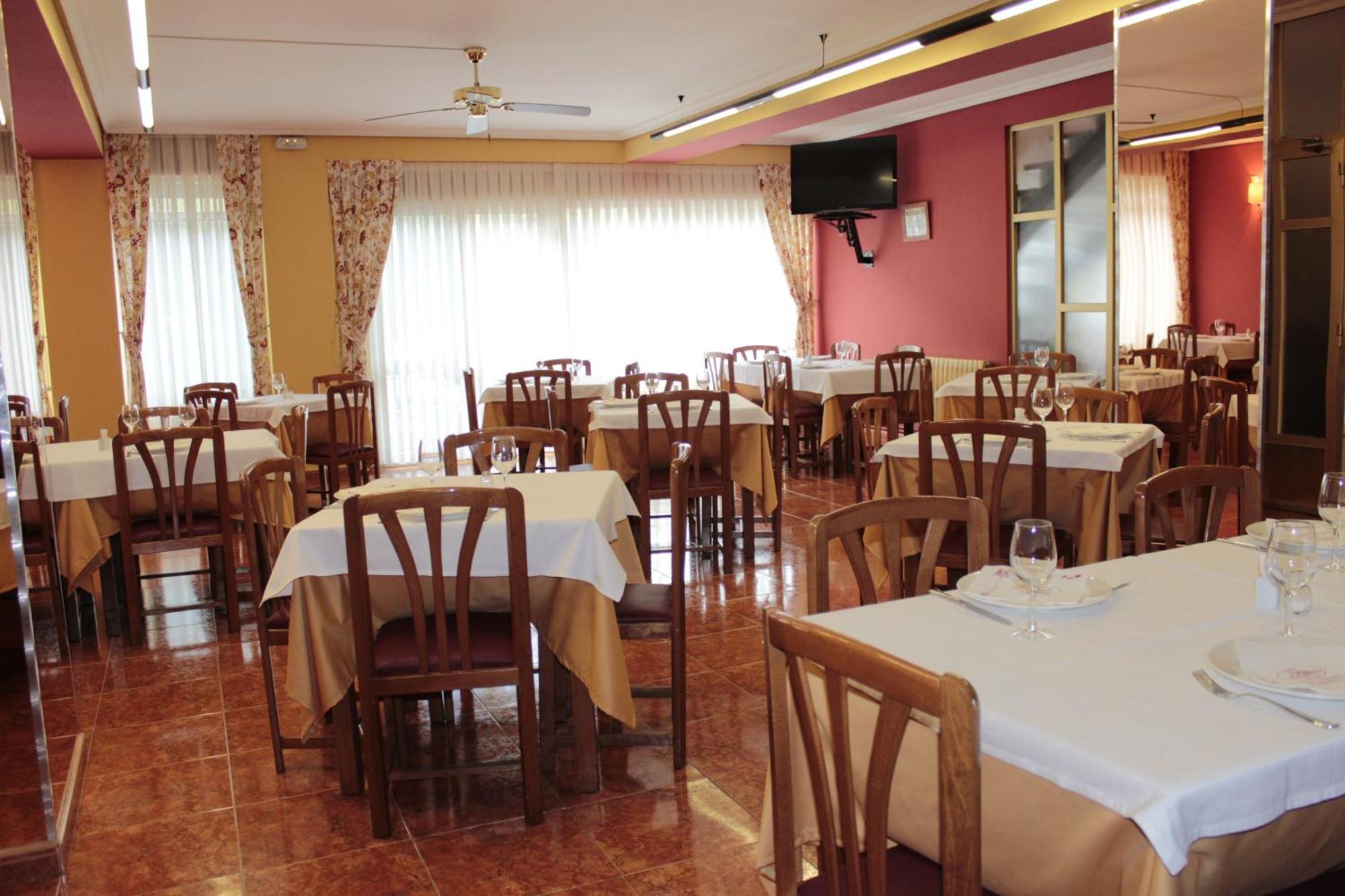 Hotel Penagrande Cangas De Narcea Exterior foto