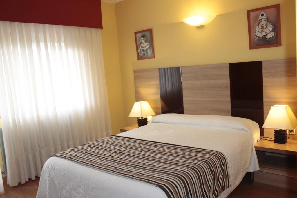 Hotel Penagrande Cangas De Narcea Quarto foto