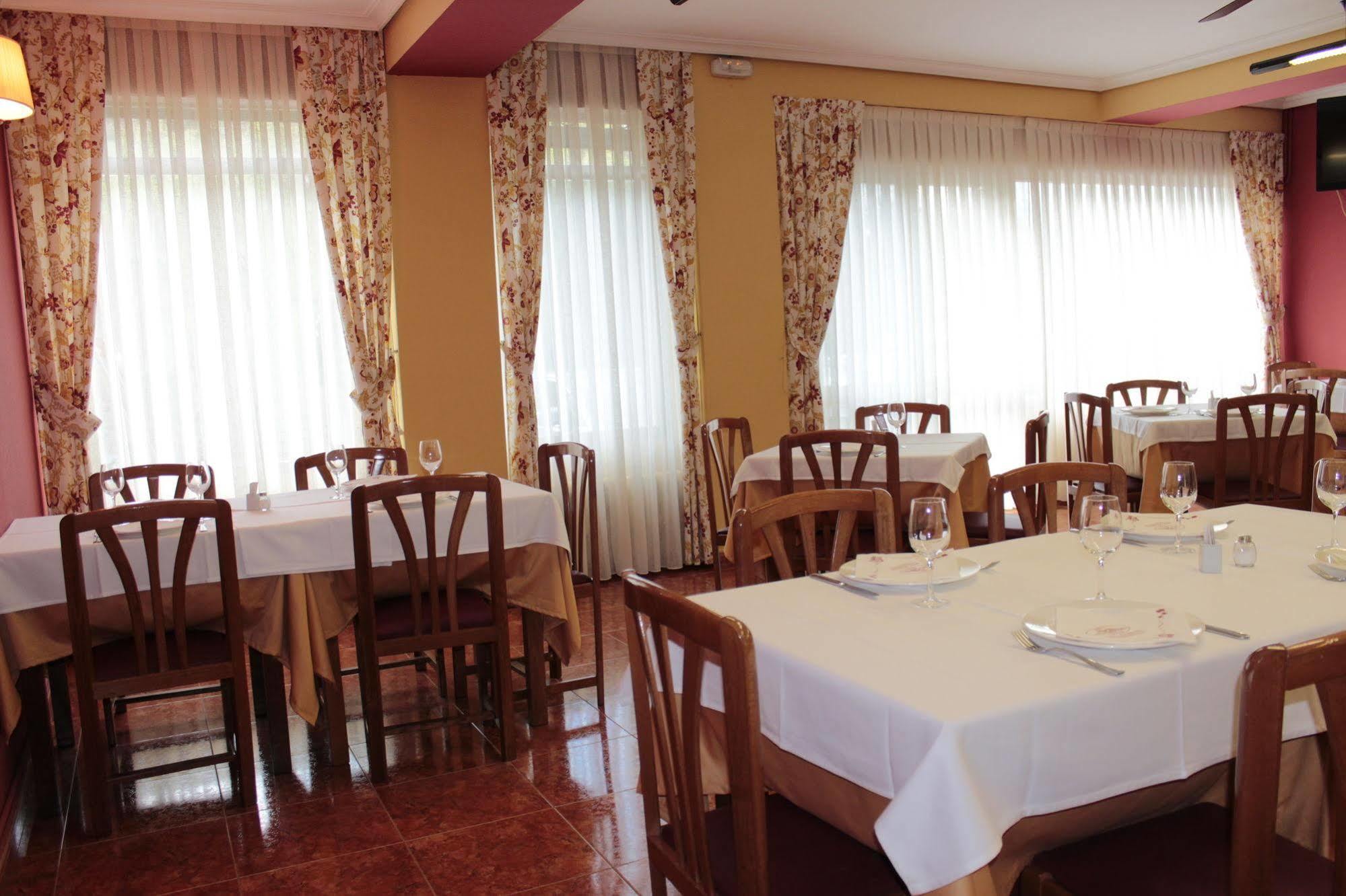Hotel Penagrande Cangas De Narcea Exterior foto